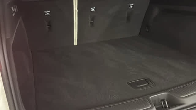 Used 2023 Buick Envision Avenir AWD/4WD image 33