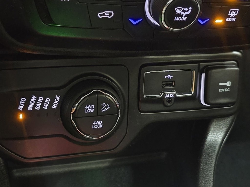 Used 2021 Jeep Renegade Trailhawk image 29