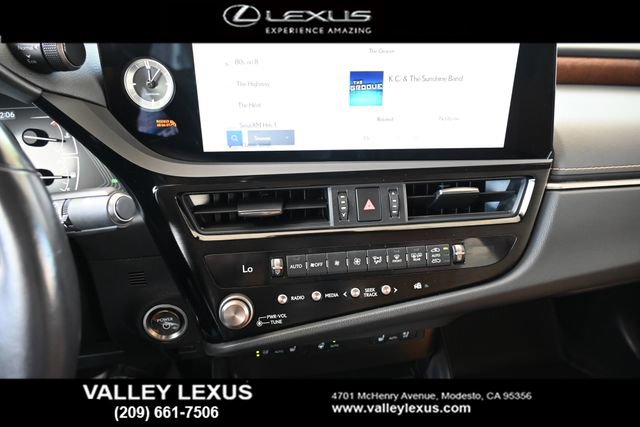 Used 2025 Lexus ES 300h w/ Premium Package FWD image 8