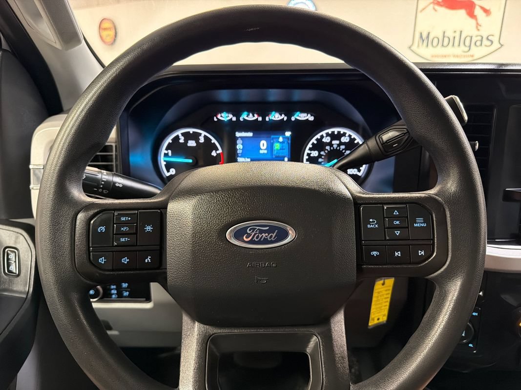 Used 2024 Ford F550 4x4 Crew Cab Super Duty image 17