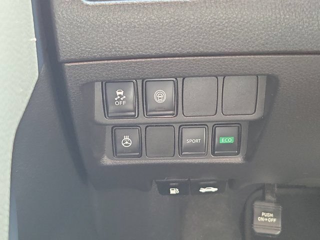 Used 2021 Nissan Rogue Sport SV FWD image 21