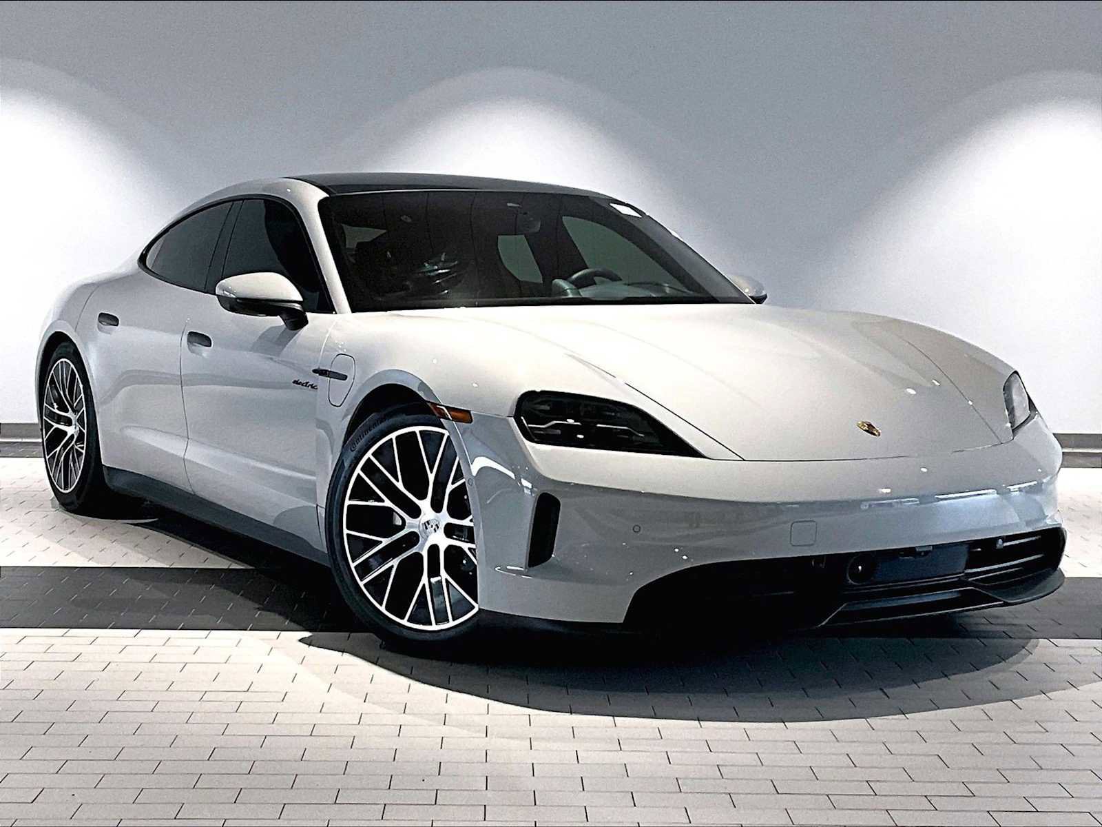 New 2026 Porsche Taycan image 9