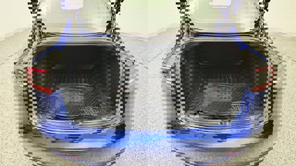 Used 2023 Tesla Model 3 Standard Range image 26