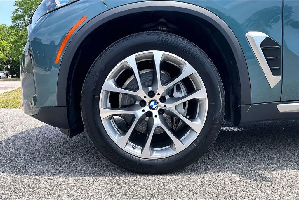 Used 2024 BMW X5 xDrive40i w/ Executive Package AWD/4WD image 35