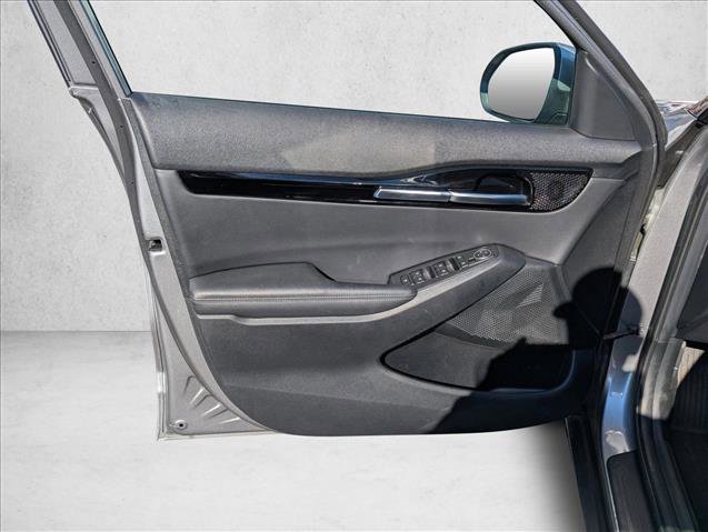 Used 2025 Kia Seltos EX w/ EX Sunroof Package image 23