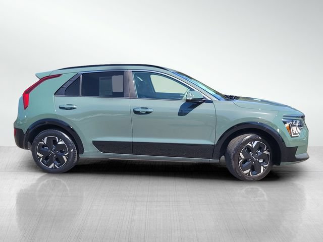 Used 2023 Kia Niro Wave FWD image 3