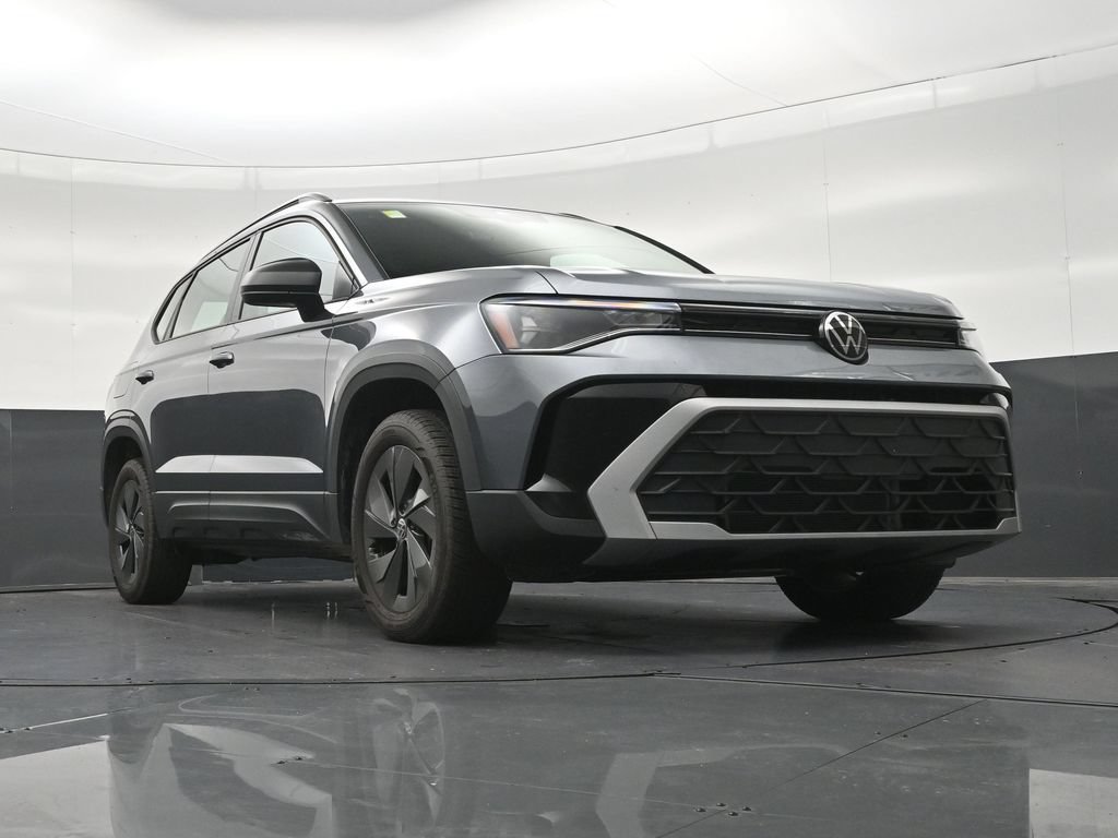 Used 2026 Volkswagen Taos S FWD image 28