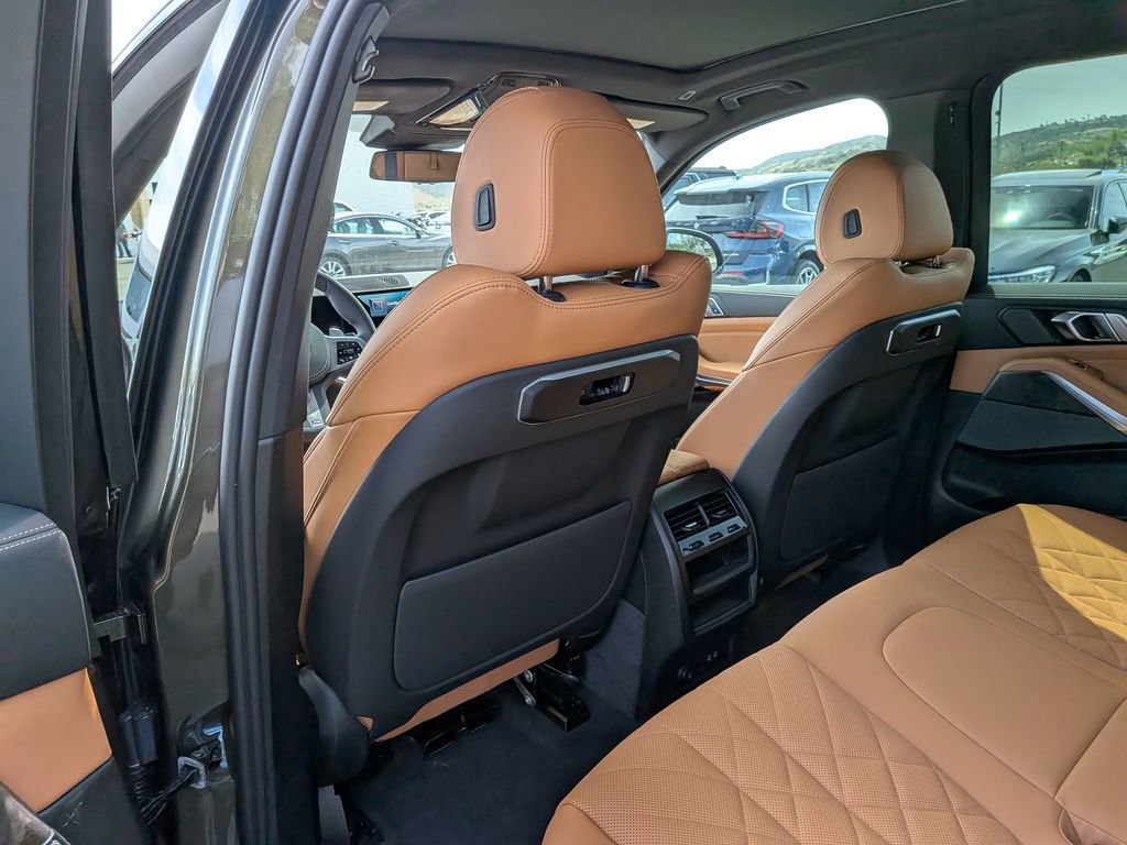 New 2026 BMW X5 xDrive50e image 33