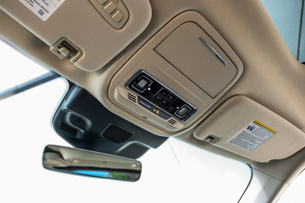 Used 2023 Lincoln Aviator AWD w/ Premium Package image 28