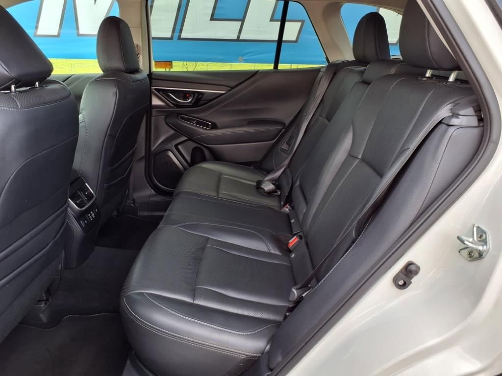 Used 2023 Subaru Outback Touring image 12
