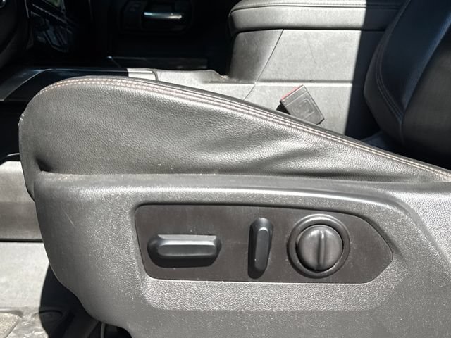 Used 2021 GMC Sierra 2500 AT4 w/ AT4 Premium Plus Package AWD/4WD image 13