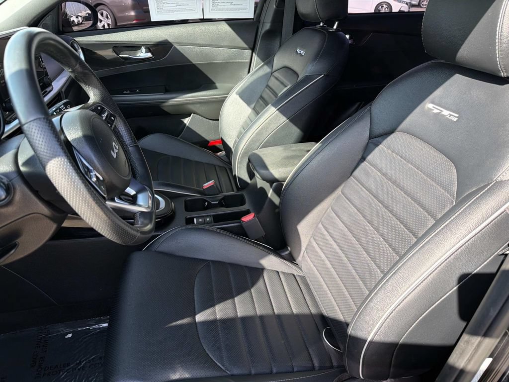 Used 2023 Kia Forte GT-Line w/ GT-Line Premium Package FWD image 20