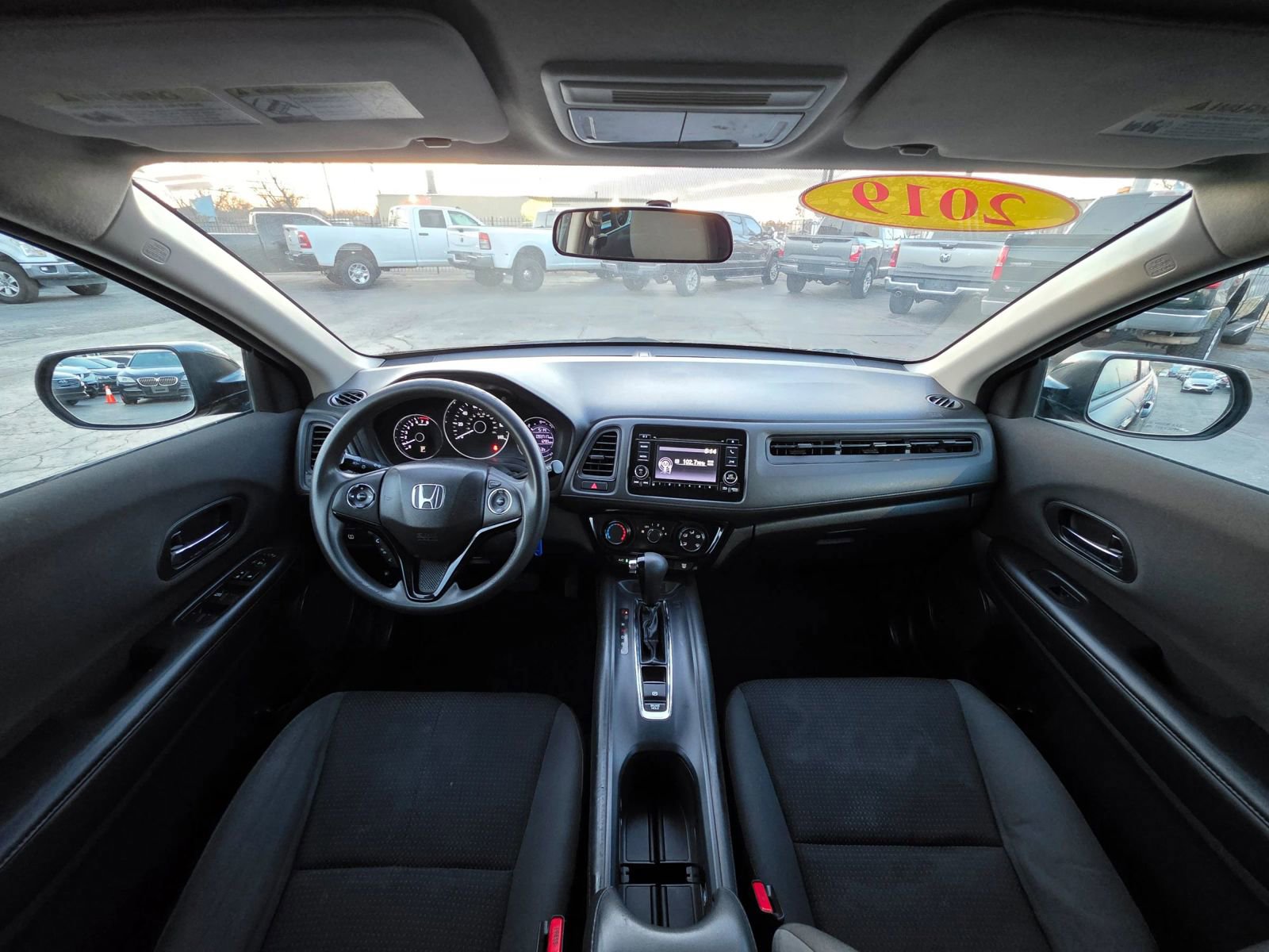 Used 2019 Honda HR-V LX image 2