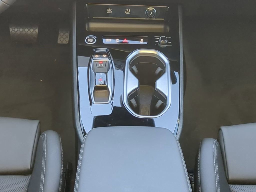 Used 2026 Audi A6 Premium Plus w/ Premium Plus Package image 20