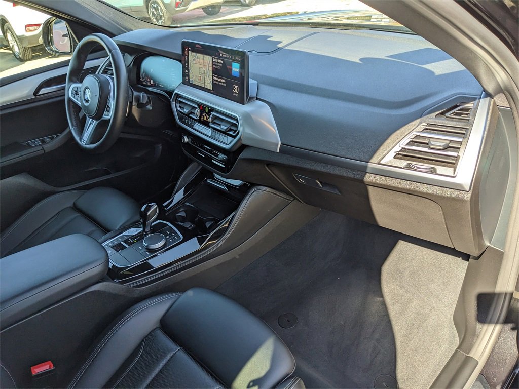 Used 2025 BMW X4 xDrive30i image 15