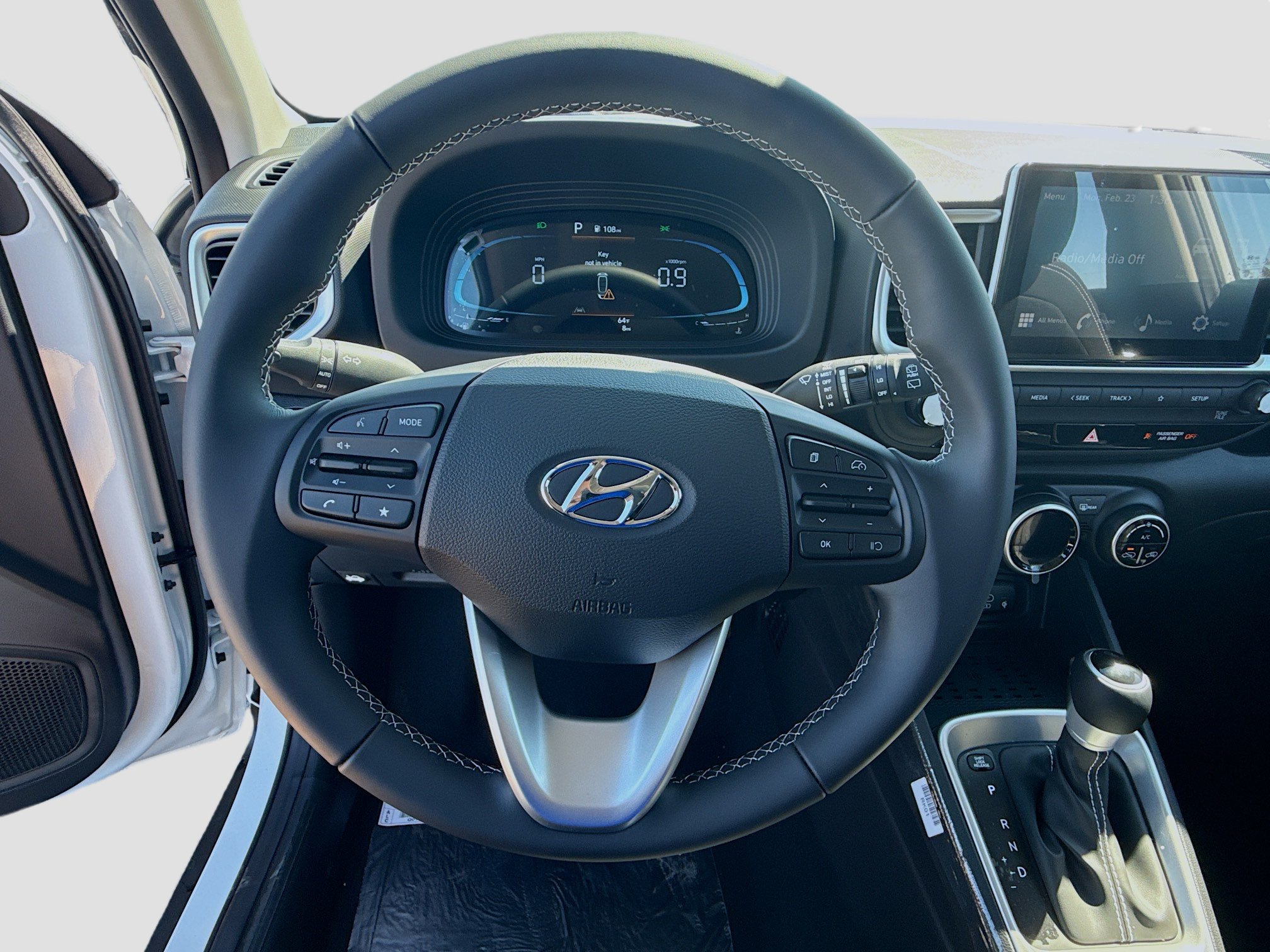 New 2026 Hyundai Venue SEL FWD image 8