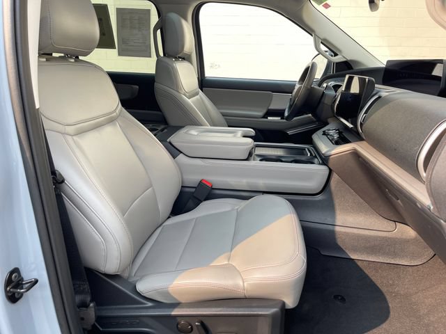 Used 2025 Ford Expedition Max Active AWD/4WD image 41