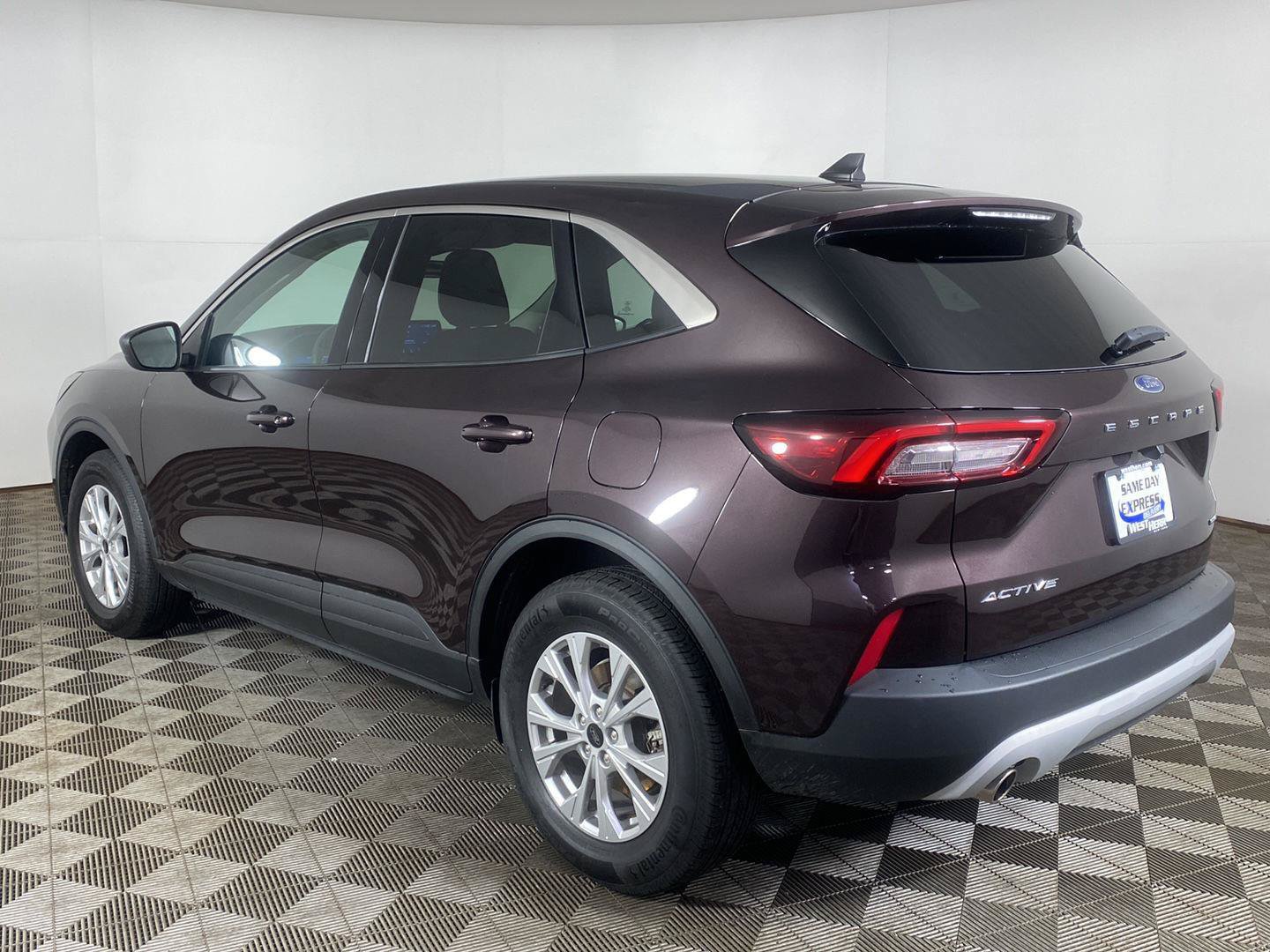 Used 2023 Ford Escape Active AWD/4WD image 28