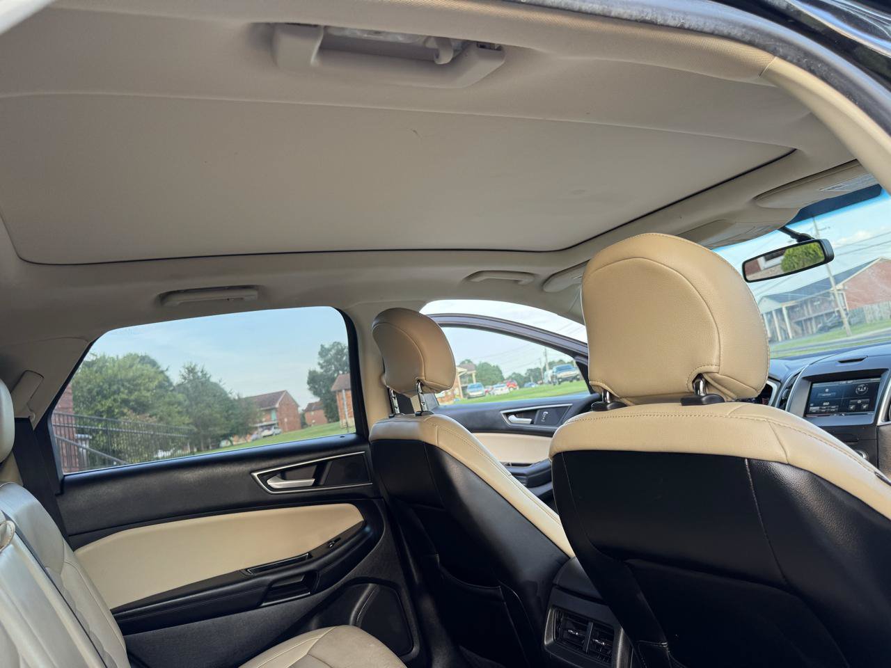 Used 2015 Ford Edge SEL w/ Equipment Group 201A AWD/4WD image 26