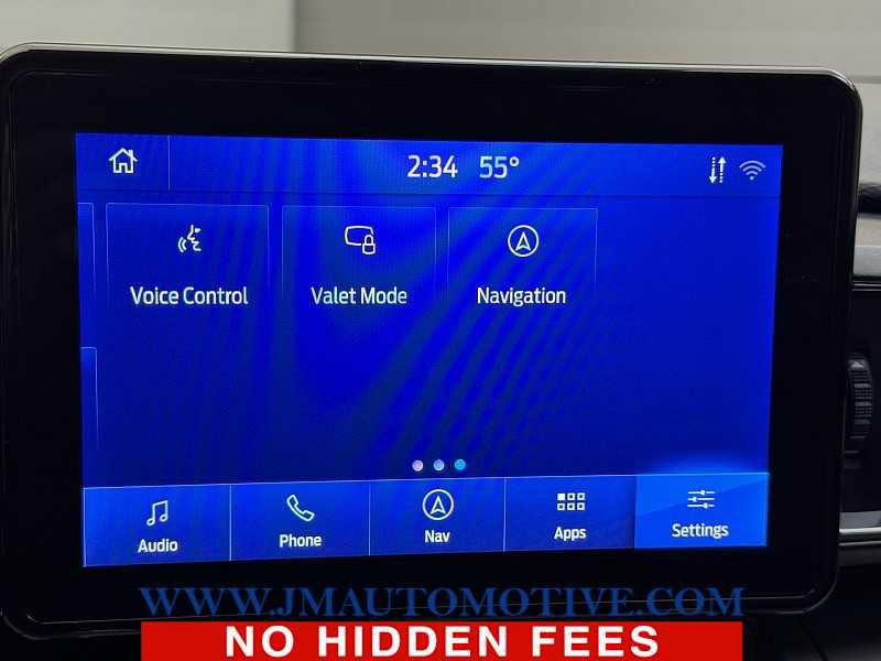 Used 2023 Ford Explorer XLT w/ Equipment Group 202A AWD/4WD image 31