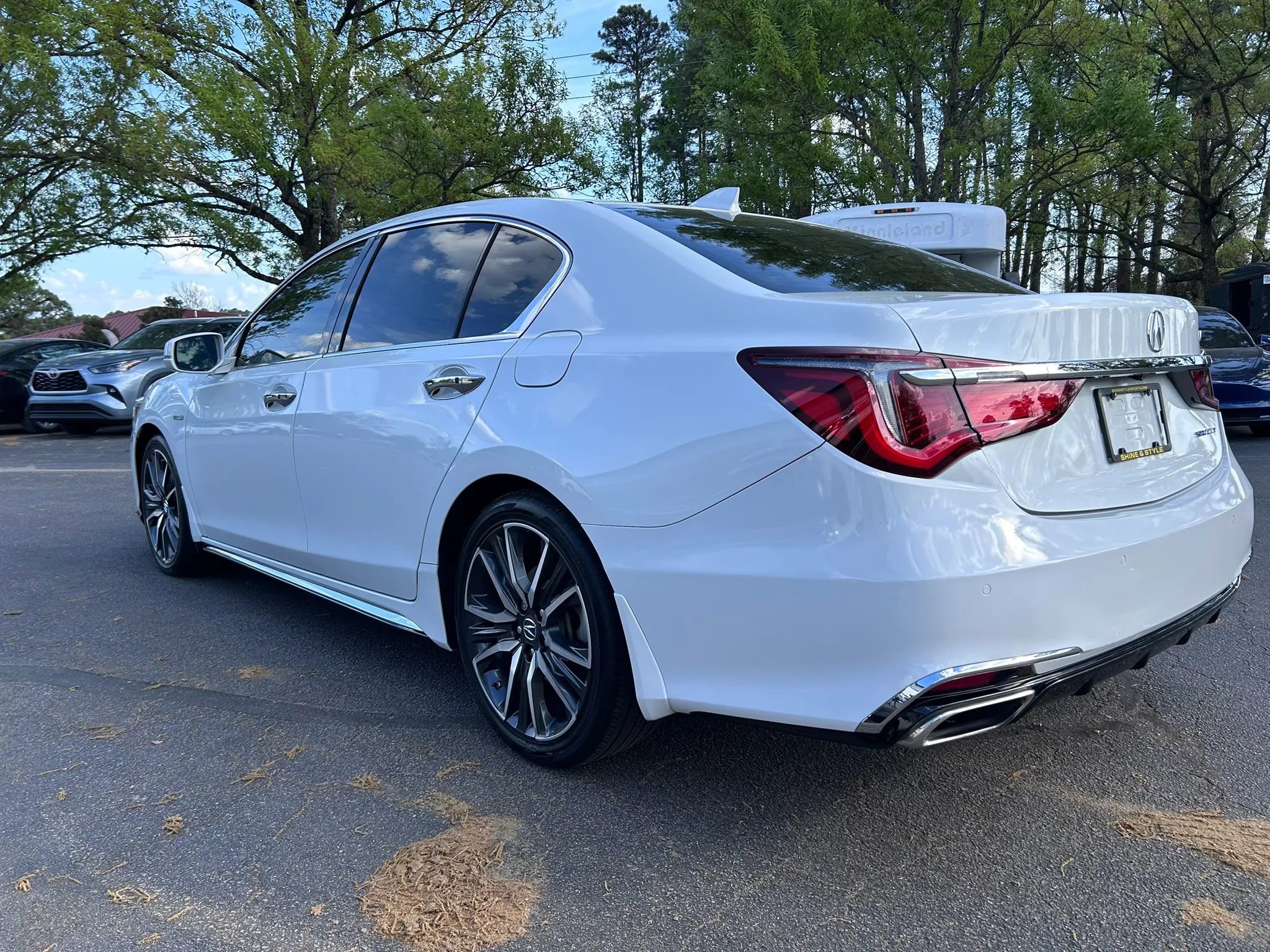 Used 2020 Acura RLX Sport Hybrid w/ Advance Pkg image 10