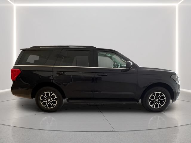 Used 2024 Ford Expedition XLT AWD/4WD image 11