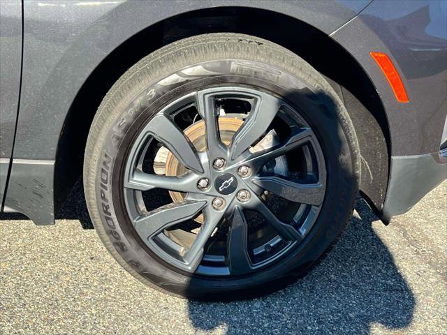 Used 2023 Chevrolet Equinox RS image 8