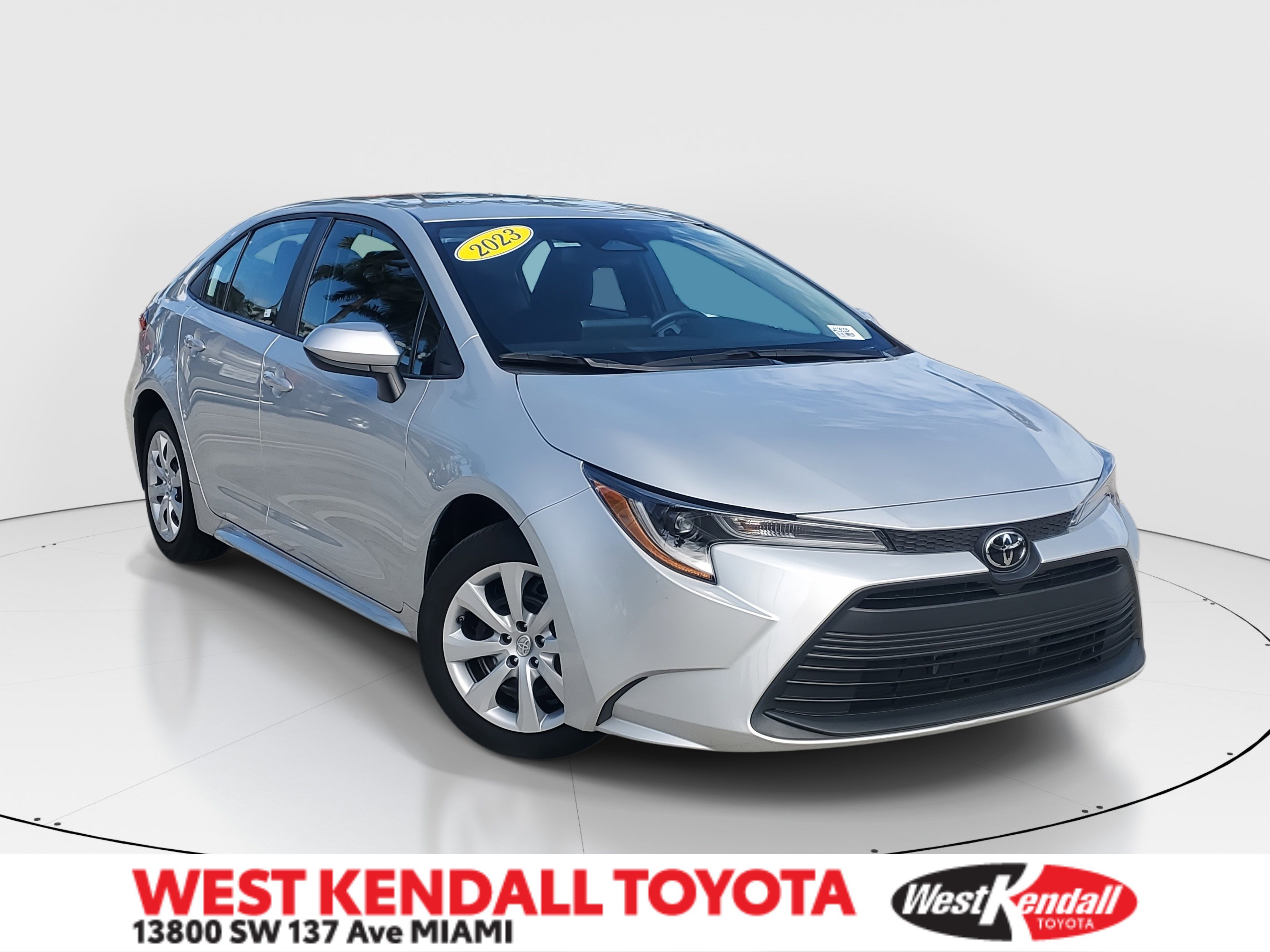 Used 2023 Toyota Corolla LE image 1