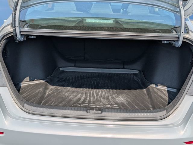 Used 2025 Honda Accord SE image 9
