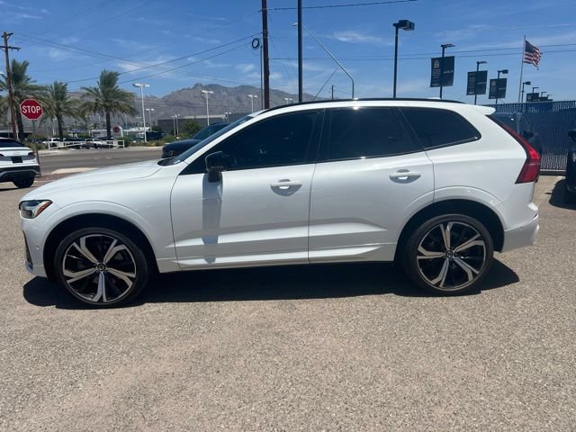 Used 2022 Volvo XC60 B6 R-Design AWD/4WD image 6