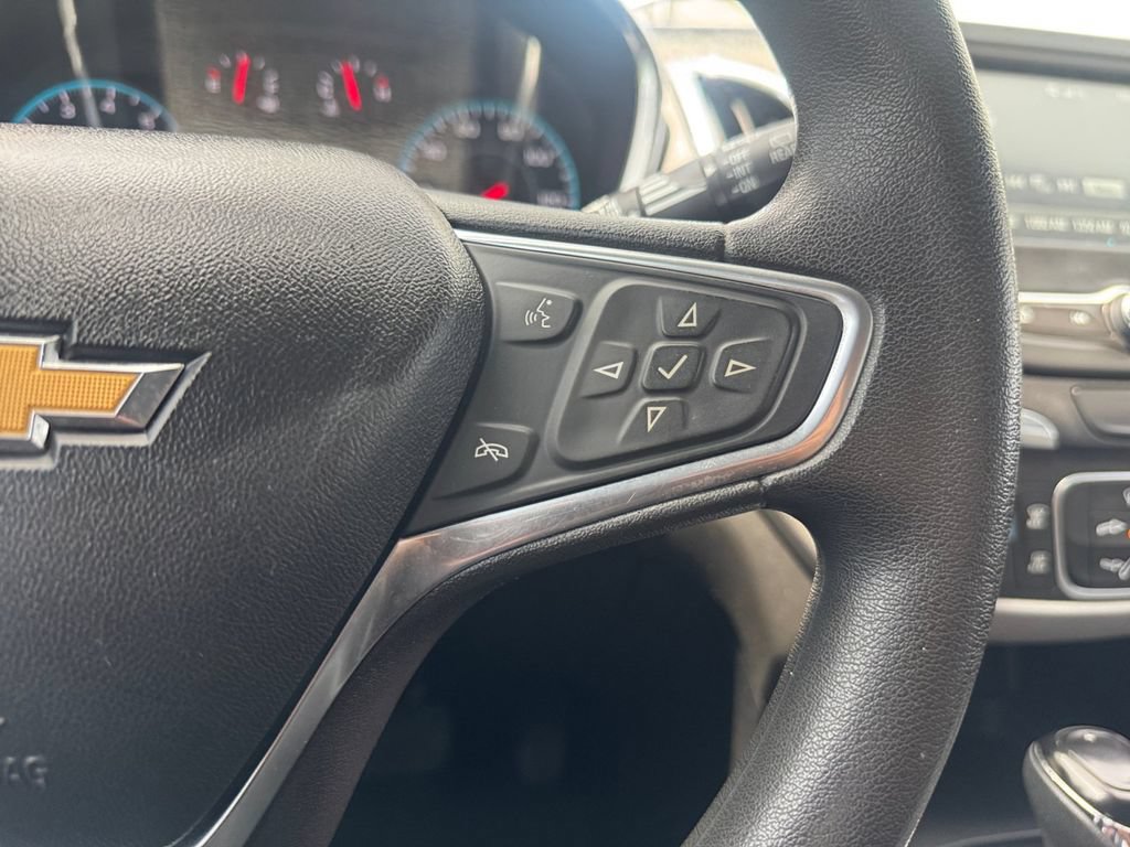 Used 2018 Chevrolet Equinox LS FWD image 21