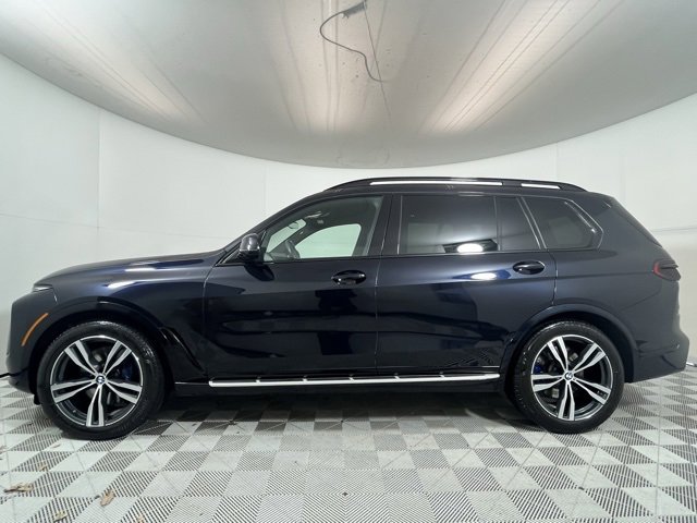 Used 2023 BMW X7 xDrive40i w/ Executive Package image 4