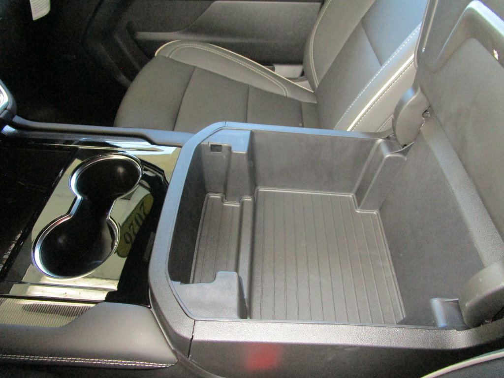 New 2026 GMC Yukon Elevation w/ Elevation Premium Package RWD image 38