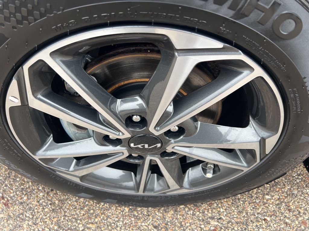 Certified 2023 Kia Forte LXS image 41