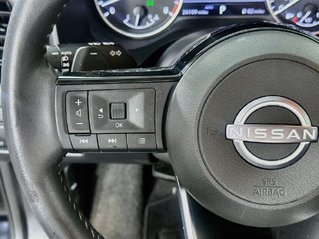 Used 2023 Nissan Rogue SL AWD/4WD image 22