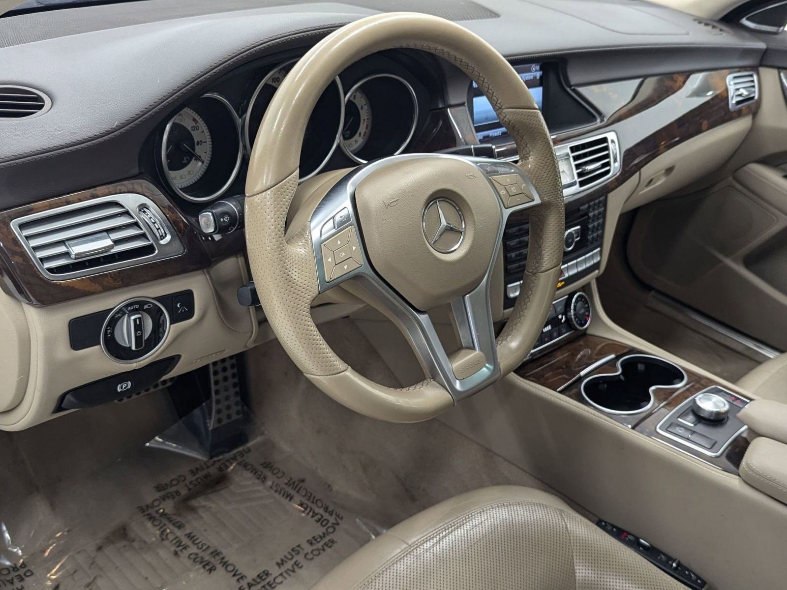 Used 2013 Mercedes-Benz CLS 550 4MATIC image 3