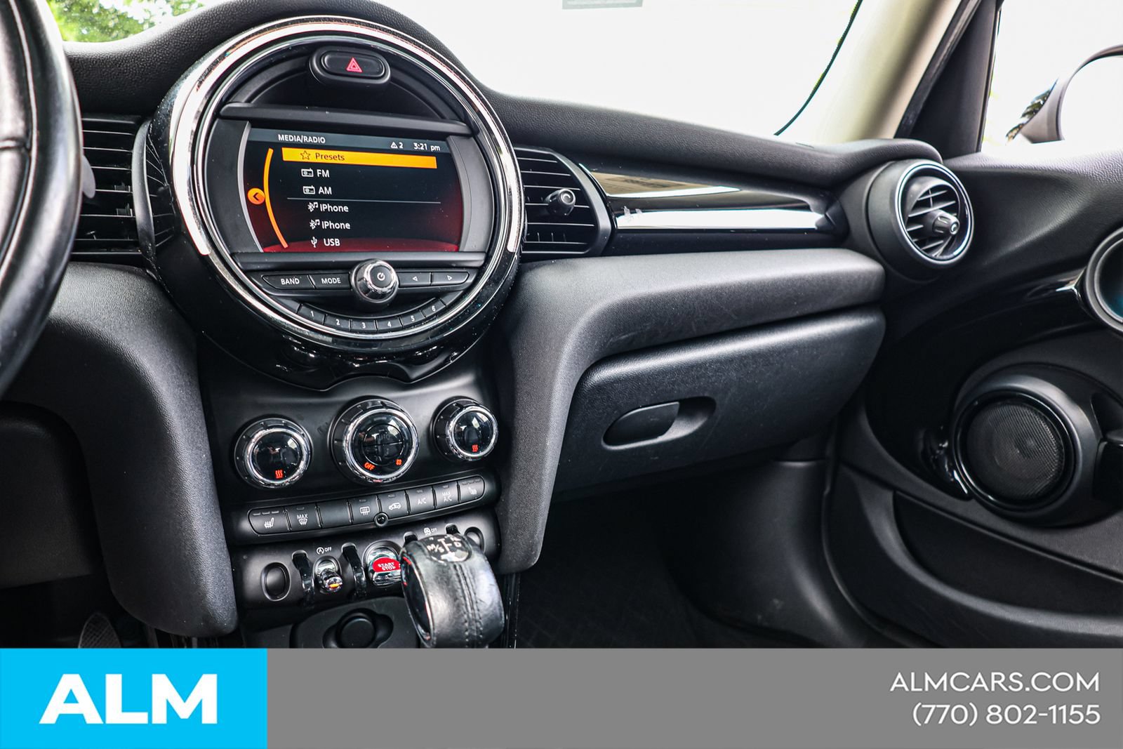 Used 2019 MINI Cooper 4-Door Hardtop FWD image 30