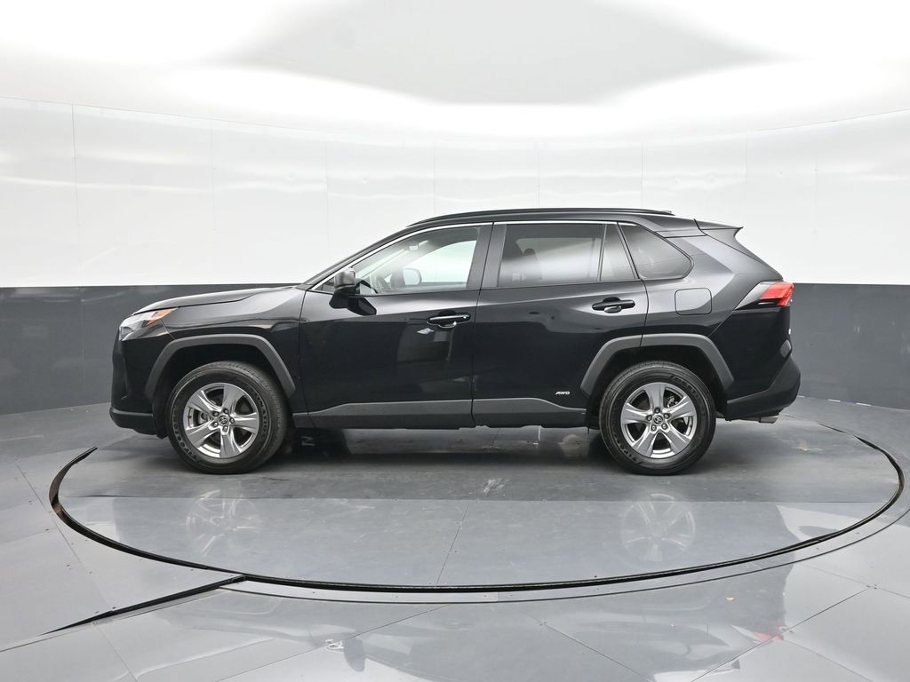 Used 2025 Toyota RAV4 LE image 19