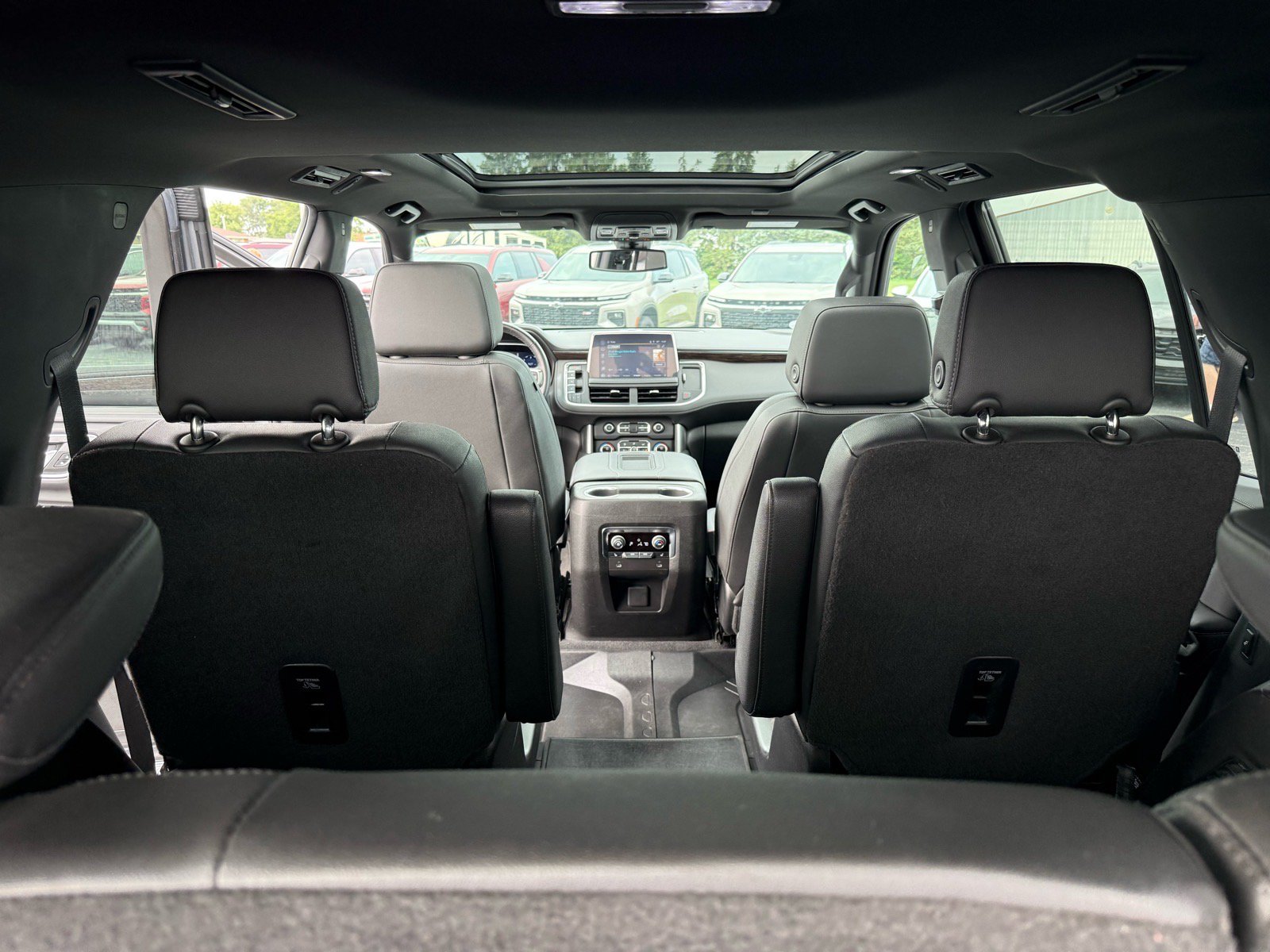 Used 2022 Chevrolet Tahoe LT w/ LT Signature Plus Package AWD/4WD image 18