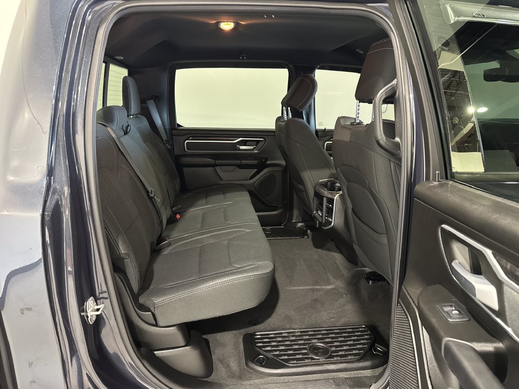 Used 2022 RAM 1500 Big Horn AWD/4WD image 22