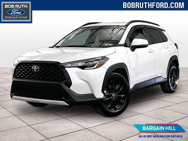 Used 2023 Toyota Corolla Cross LE w/ Moonroof Package FWD image 1