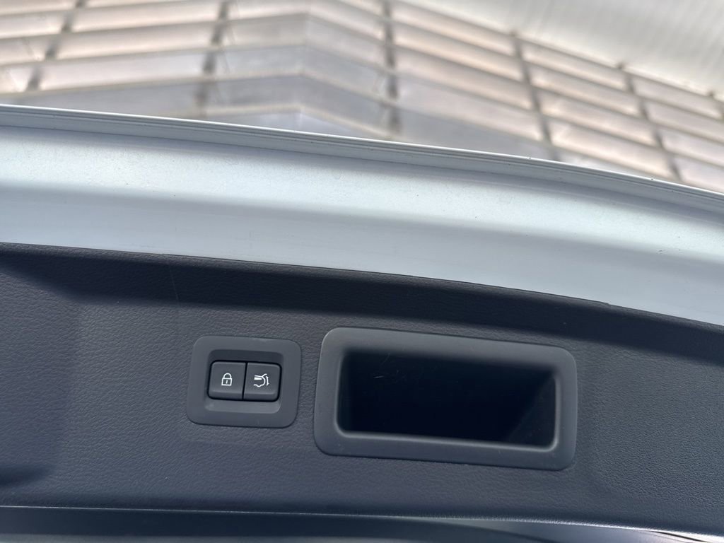 Used 2025 MAZDA CX-50 AWD 2.5 Turbo w/ Premium Pkg image 26