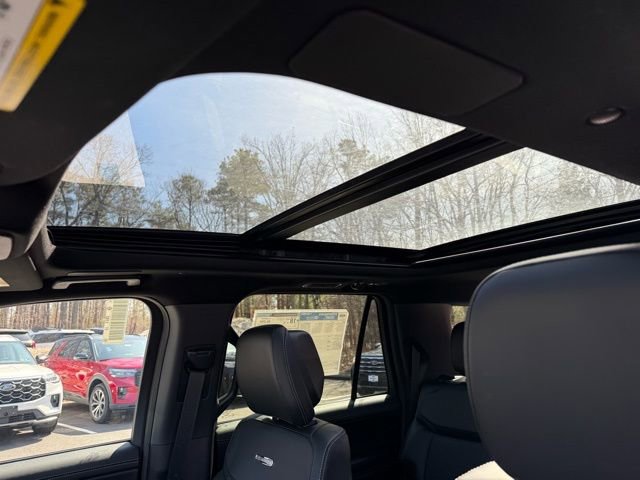 New 2026 Ford Expedition Max Platinum w/ Stealth Performance Package image 21