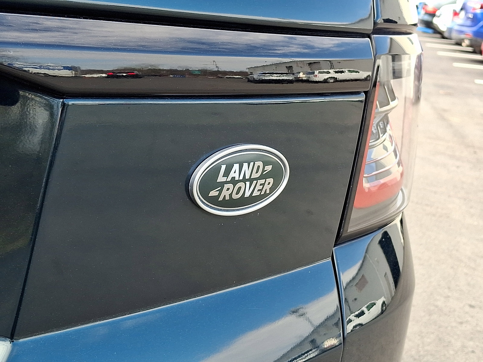 Used 2020 Land Rover Range Rover Sport HST image 28