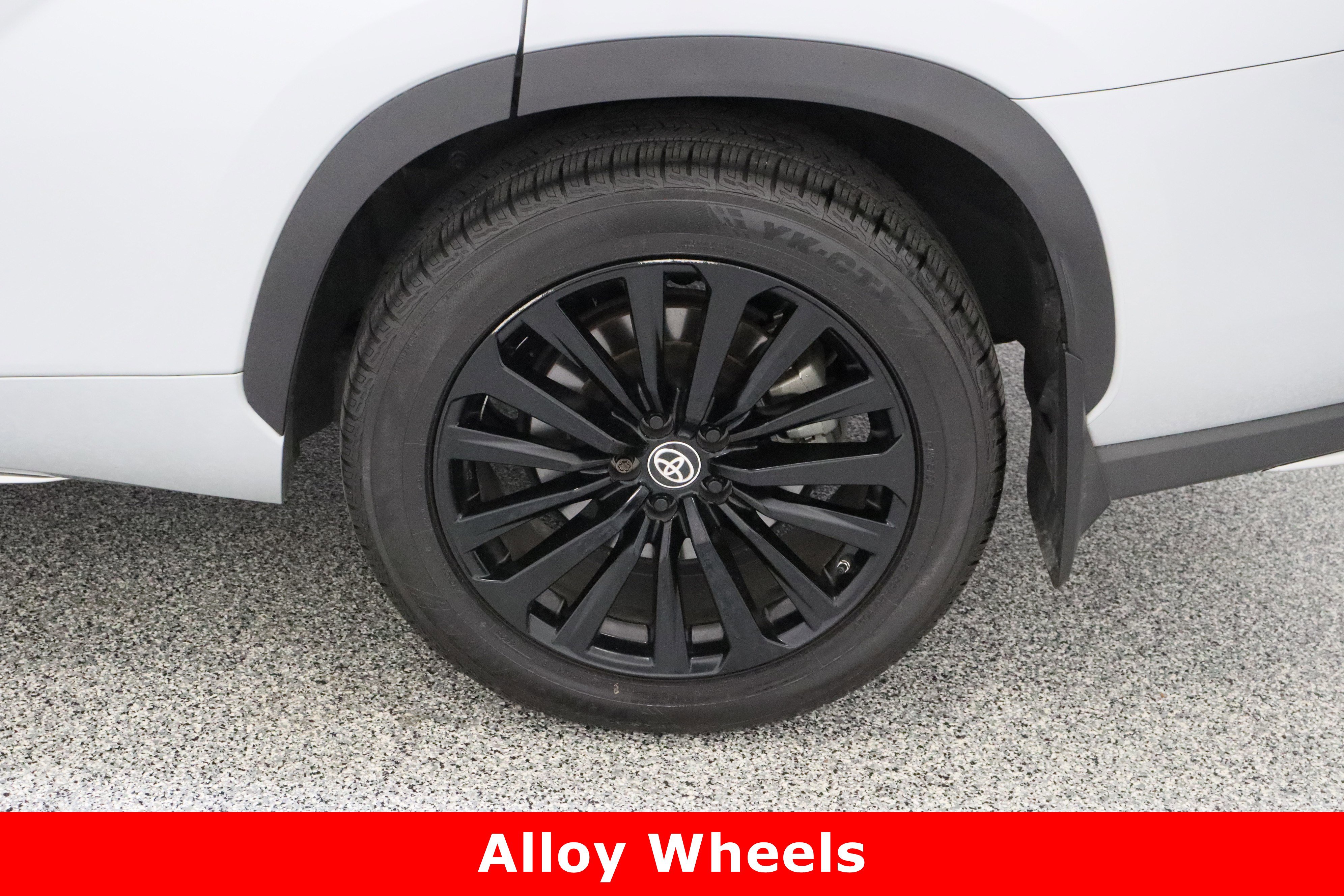 Used 2023 Toyota Highlander XSE image 10