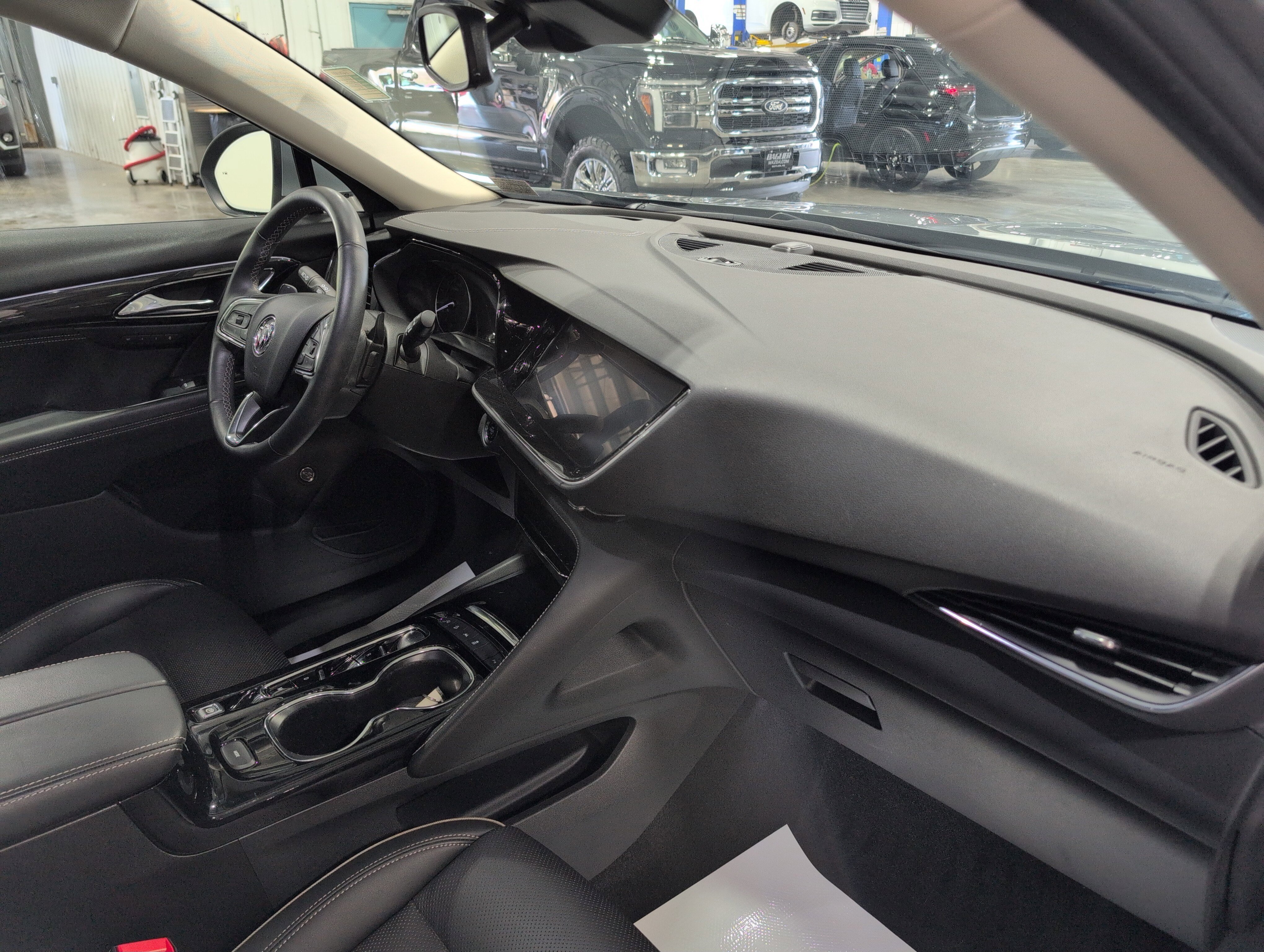 Used 2023 Buick Envision Essence AWD/4WD image 13