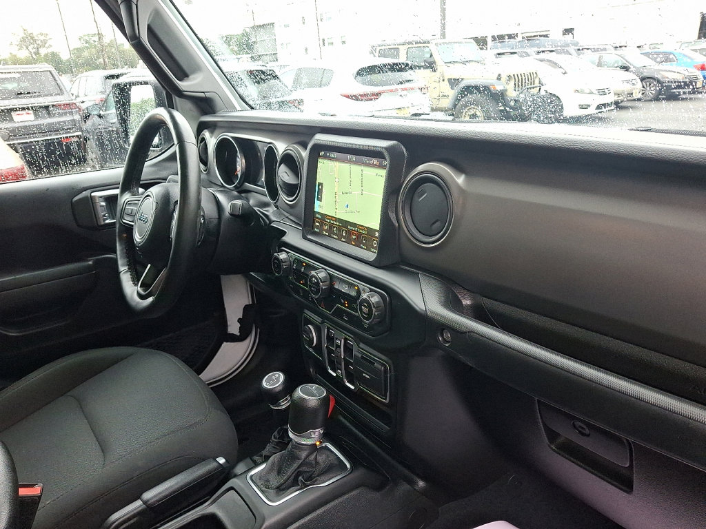 Certified 2022 Jeep Gladiator Willys image 12