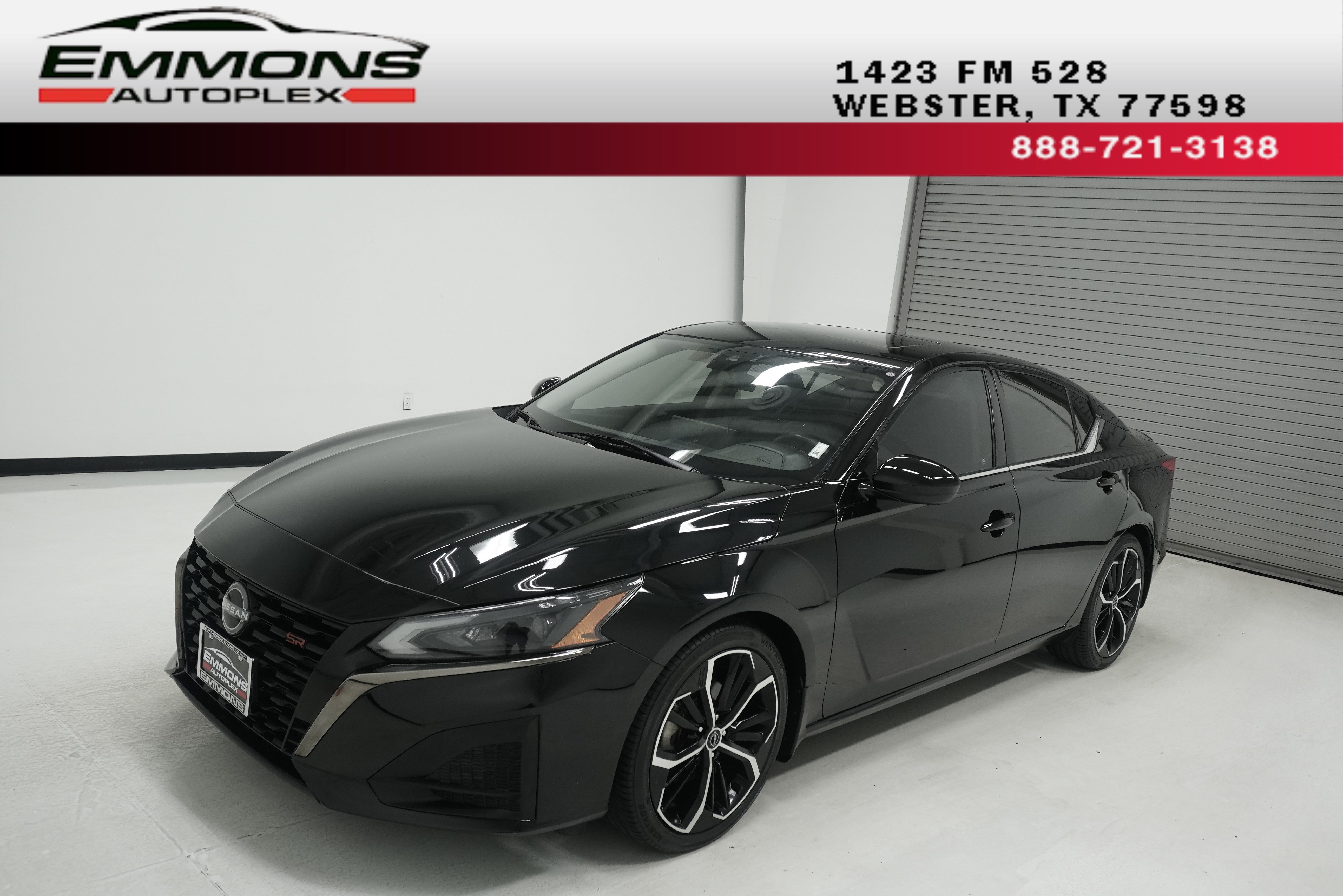 Used 2023 Nissan Altima 2.5 SR w/ SR Premium Package FWD image 1