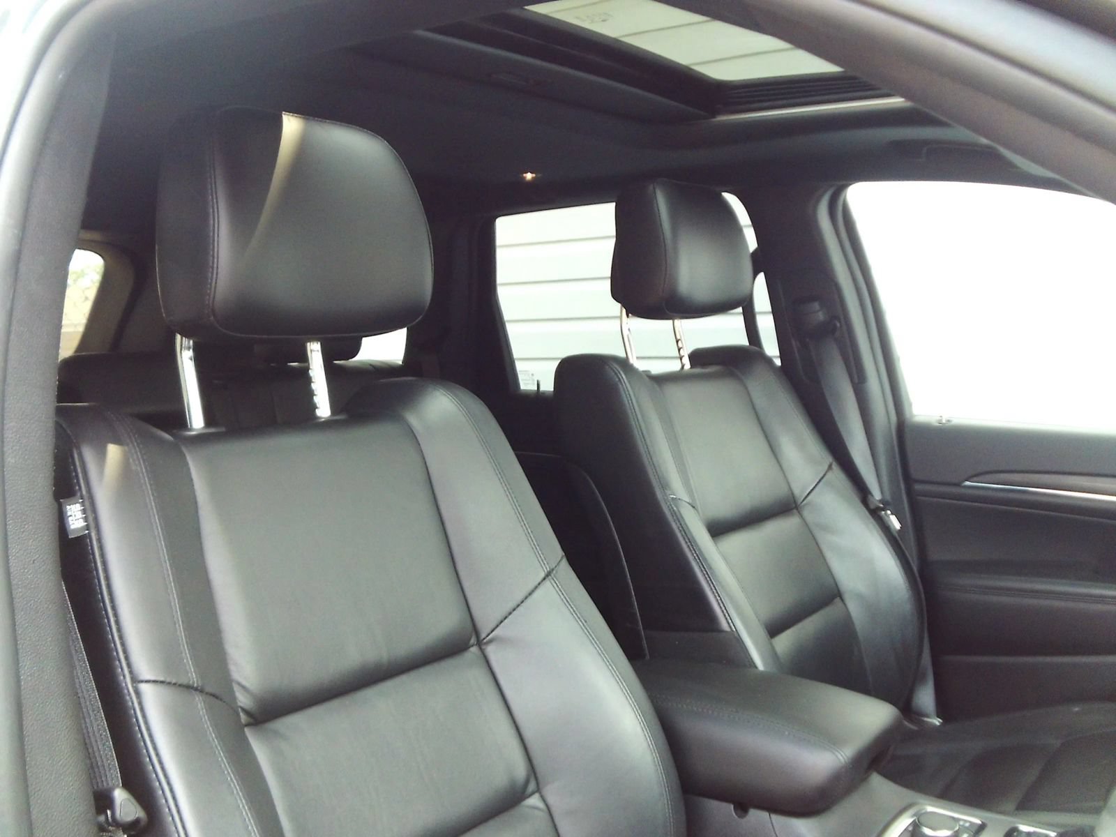 Used 2021 Jeep Grand Cherokee Limited AWD/4WD image 28