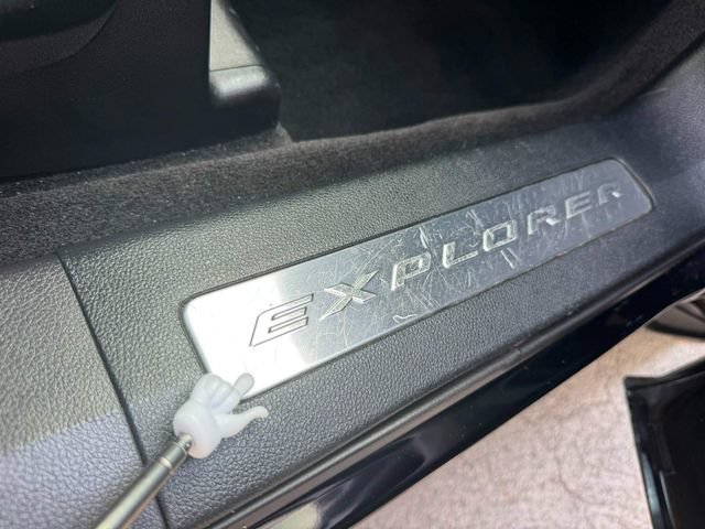 Used 2017 Ford Explorer Limited FWD image 43